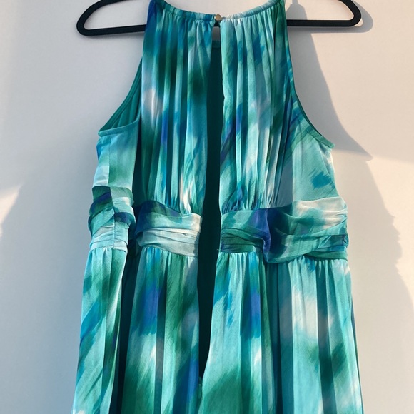 NWT semi-formal dress - Picture 8 of 8